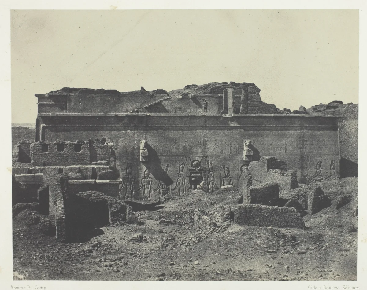 Façade Postérieure, Grand Temple de Dendérah (Teutyres), Haute Egypte, plate 18 from the album "Egypte, Nubie, Palestine et Syrie" (1852) by Maxime Du Camp, photograph, 1849-1851