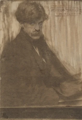 Alfred Stieglitz by Gertrude Käsebier, photograph, 1902
