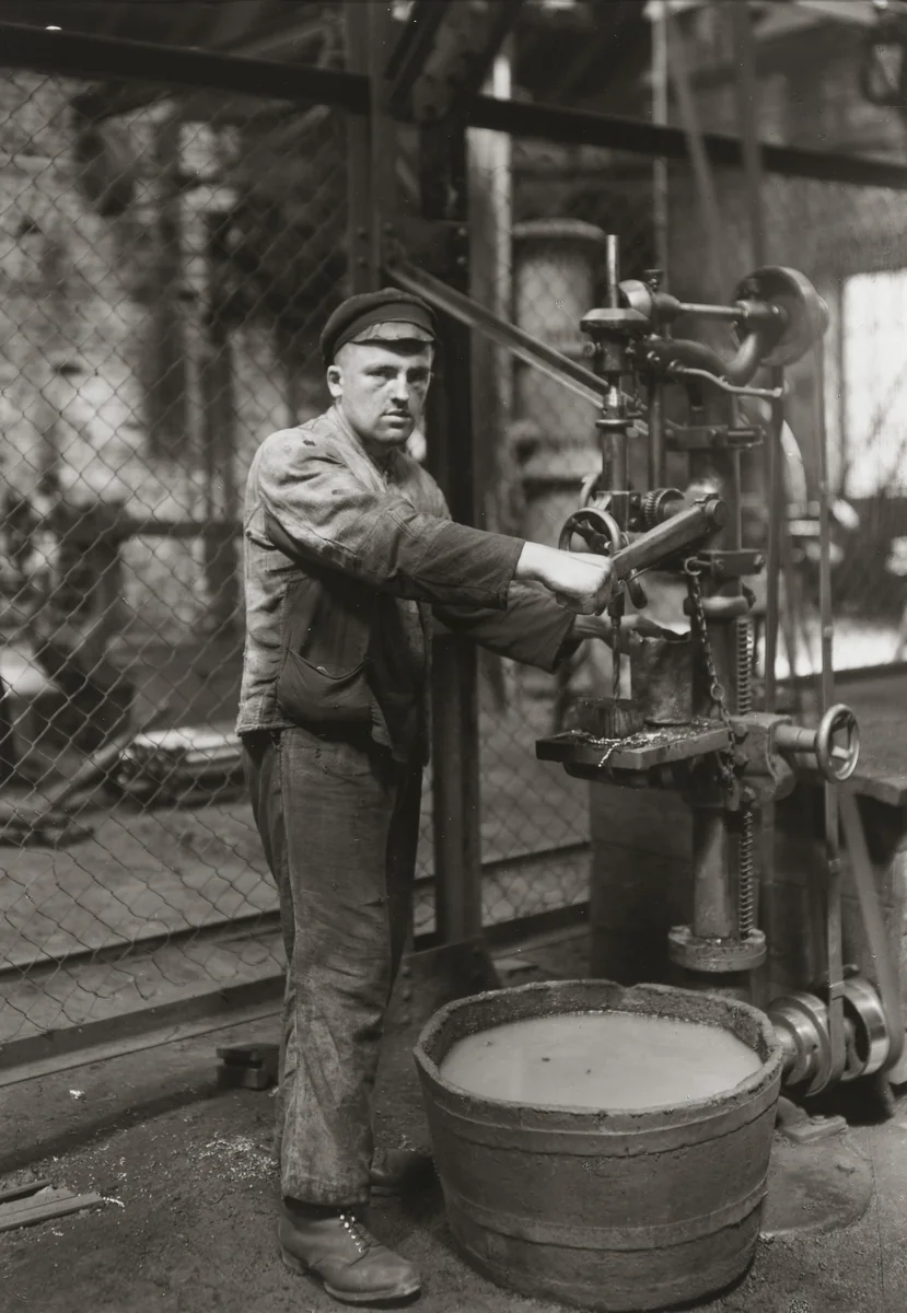 Machine Operator by August Sander, photograph, 1926