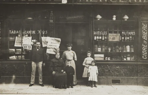 Épicerie Bagneaux, Rouen by Unidentified Photographer, photograph, 1904