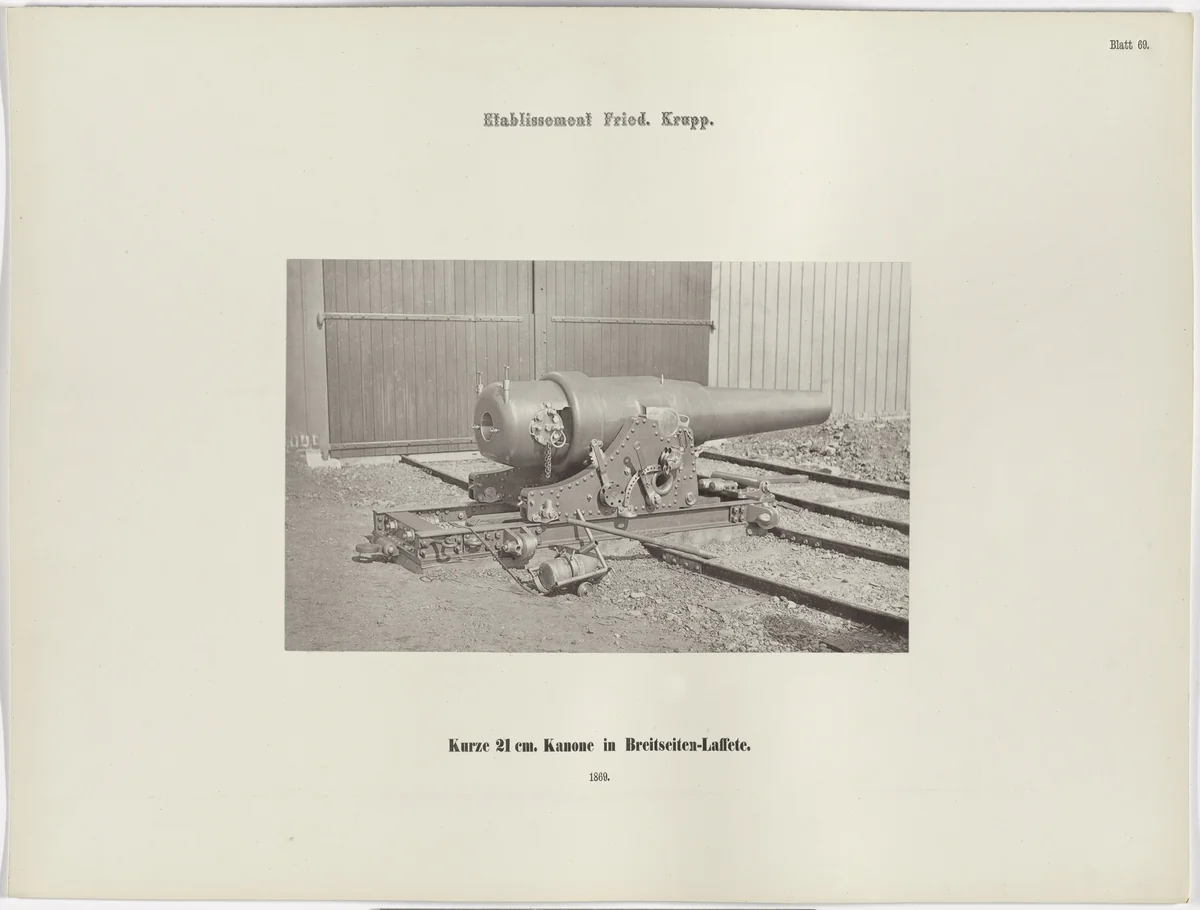 Kurze 21 cm. Kanone in Breitseiten-Laffete by Hugo van Werden, photograph, 1869
