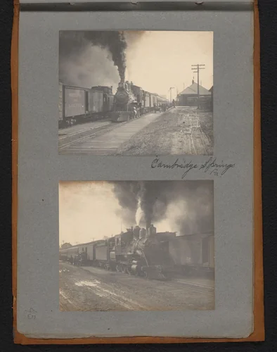 Stoomlocomotief voor het station in Cambridge Springs, Pennsylvania by Jan van der Mey, book, 1902