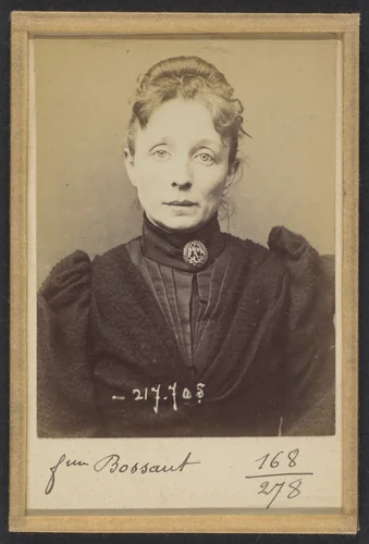 Loth. Clotilde, Caroline (femme Bossant). 43 ans, née à Valenciennes. Sans profession. Anarchiste. 27/4/94. by Alphonse Bertillon, photograph, 1894