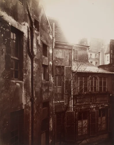 Cour de Rouen by Eugène Atget, photograph, 1922
