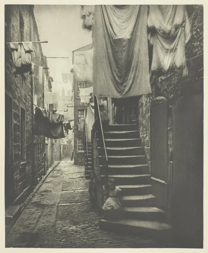 Close No. 193 High Street by Thomas Annan, photograph, 1868
