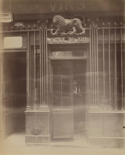 Au Lion d'Or. 16 rue Volta by Eugène Atget, photograph, 1901