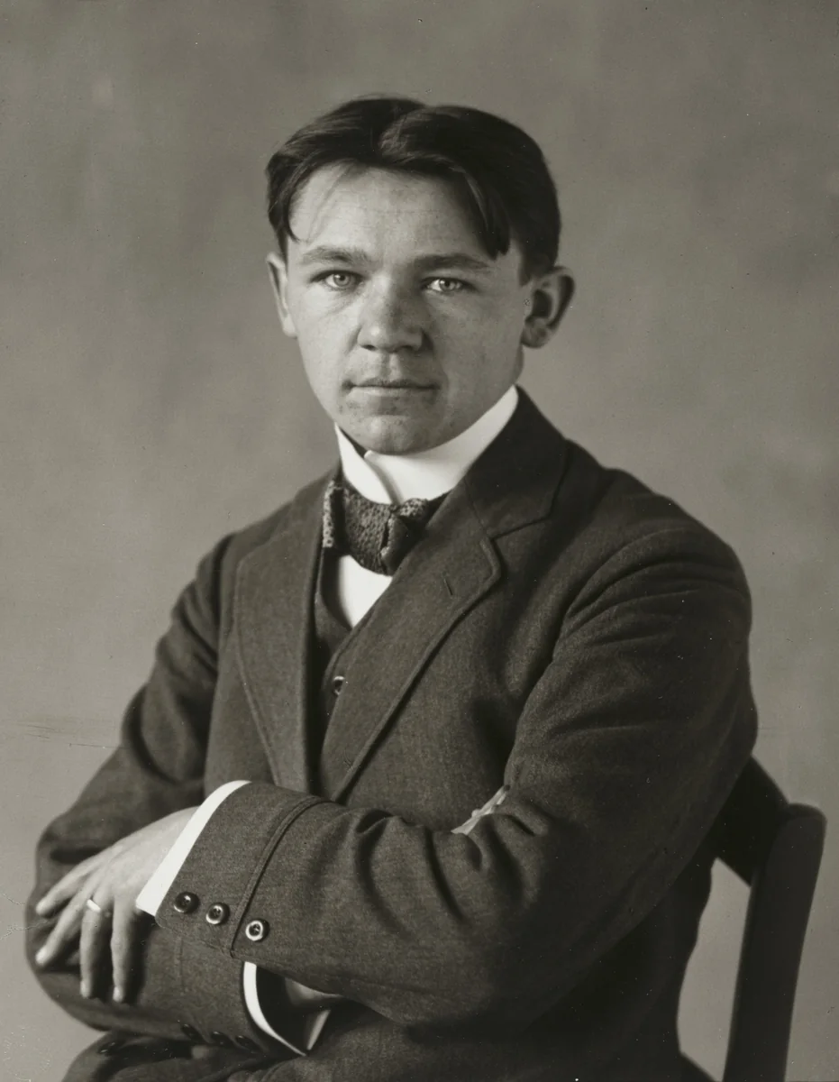Merchant’s Clerk by August Sander, photograph, 1912