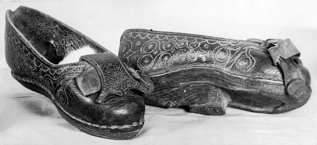 Woman's Shoes by Persia, textile, 1775-1801