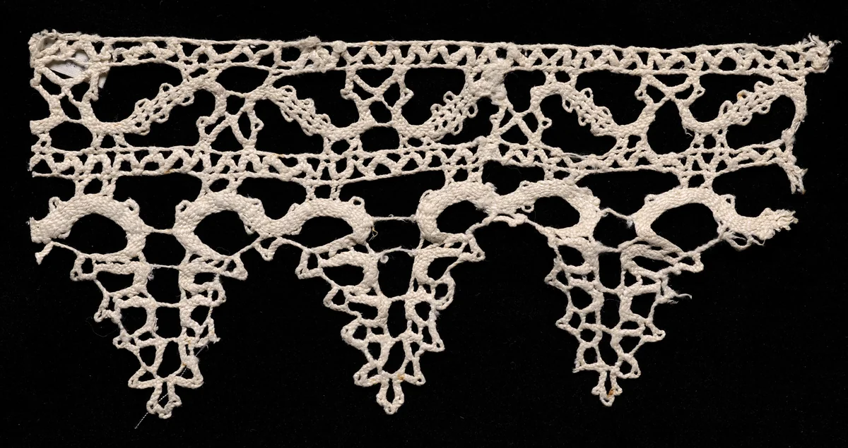 Bobbin Lace Insertion with Edging of Points by Unknown, textile, 1500-1699