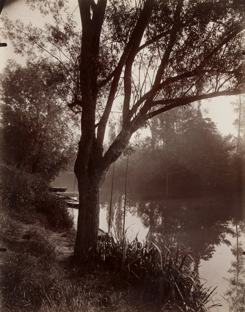 La Varenne by Eugène Atget, photograph, 1925