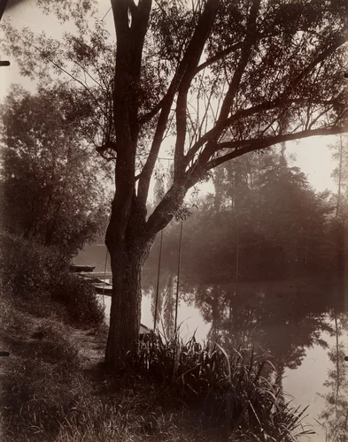 La Varenne by Eugène Atget, photograph, 1925