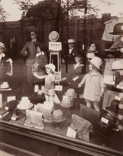 Magasin, avenue des Gobelins by Eugène Atget, photograph, 1925