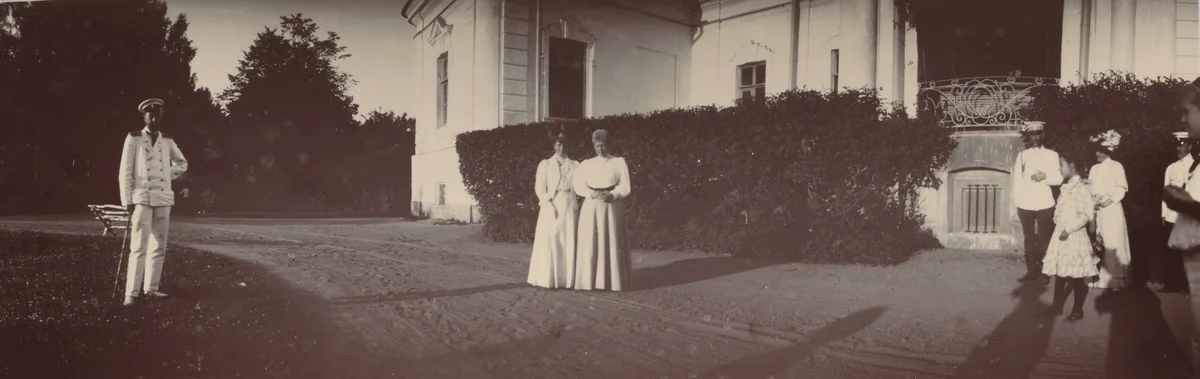 Grand Duke Alexander Mikhailovich and Dowager Empress Marie Feodorovna Wearing Hat, Gatchino - Elizavetino, by Unidentified Photographer, photograph, 1907