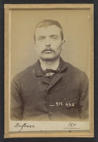 Defosse. Claude (dit Delfosse ou Lafosse). 29 ans, né à Arbeuf (Nièvre). Cocher. Anarchiste. 2/1/94. by Alphonse Bertillon, photograph, 1894