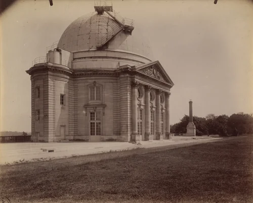 Meudon, Ancien château by Eugène Atget, photograph, 1902