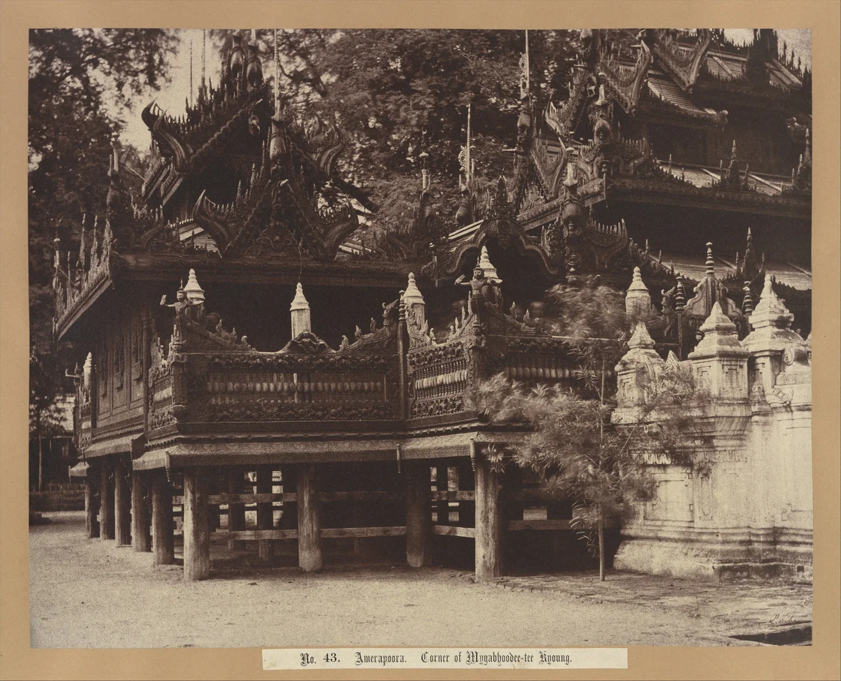 Amerapoora: Corner of Mygabhoodee-tee Kyoung by Linnaeus Tripe, photograph, 1855