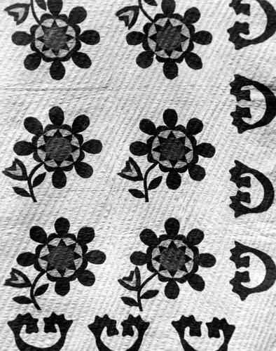 Bedcover (Harvest Rose or Rose of Sharon Quilt) by United States, textile, 1840-1860