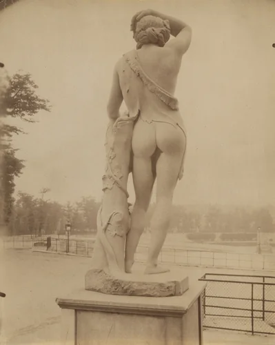 Tuileries - Rond Point / orangerie by Eugène Atget, photograph, 1911