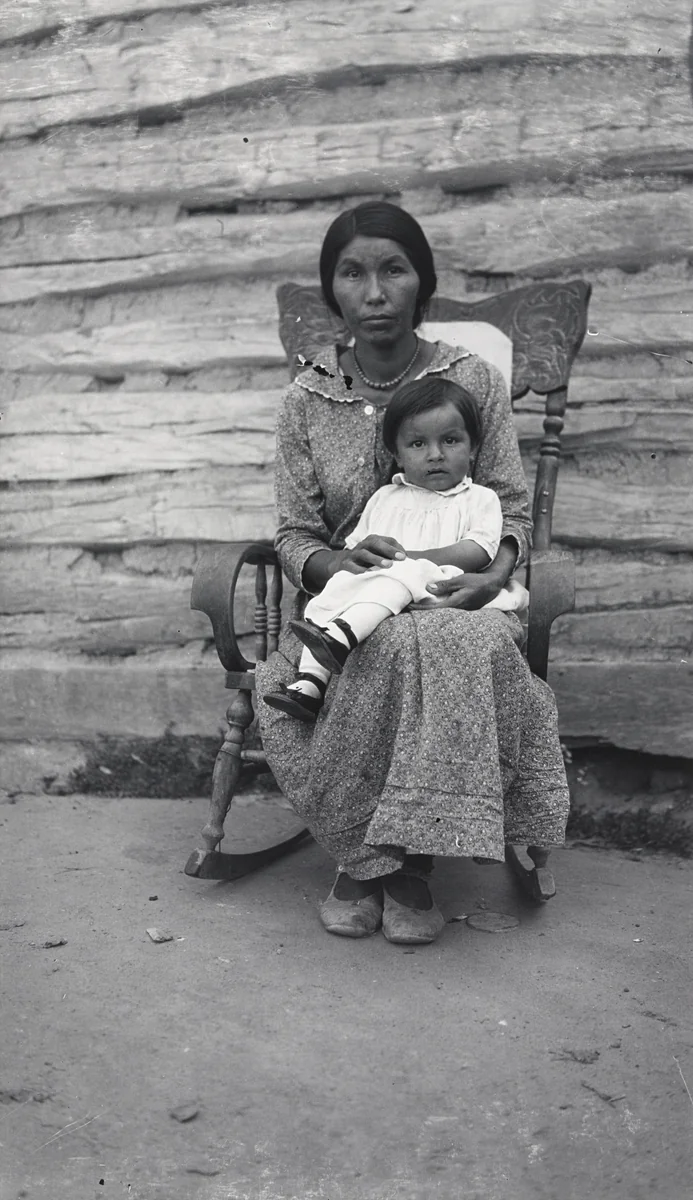 Mrs. Charles Clifford, Jr. and Child by Eugene Buechel, photograph, 1922