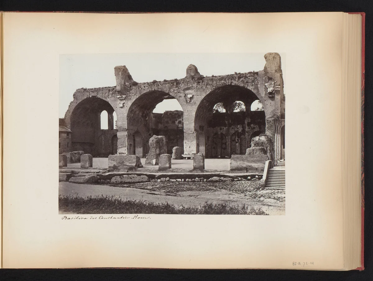 Gezicht op de Basilica van Maxentius op het Forum Romanum te Rome, Italië by anonymous, book, 1870-1890