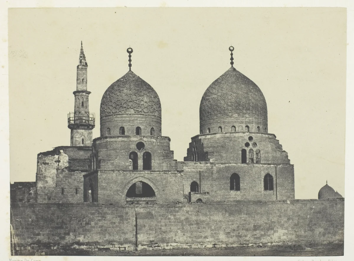Mosquée et Tombeau du Sultan Kansou-el-Gouri, Le Kaire, plate 7 from the album "Egypte, Nubie, Palestine et Syrie" (1852) by Maxime Du Camp, photograph, 1849-1851