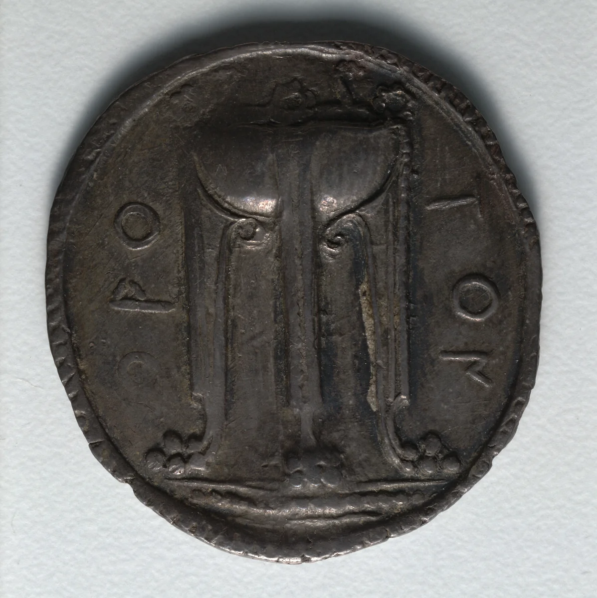 Stater: Tripod (obverse) by Unknown, metalwork, -535--505