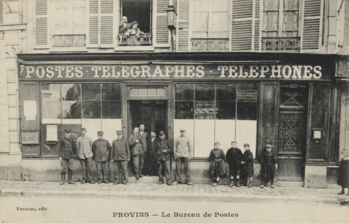 Le bureau de postes, Provins by Unidentified Photographer, photograph, 1905