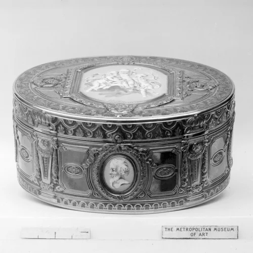 Snuffbox by P.M.C., metalwork, 1765-1775