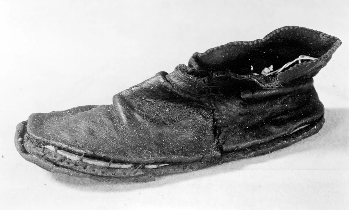 Child's Boot by England, textile, 1501-1600