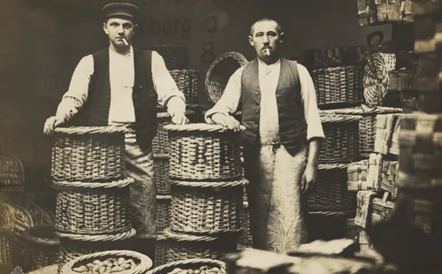 Hafen, Fruchtgrosshändler, Hamburg by Unidentified Photographer, photograph, 1912