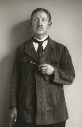 Master Glazier by August Sander, photograph, 1925