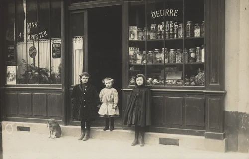 Mson Pruvost, Épicerie - vins – liqueurs, 41, avenue de Bondy, Noisy-le-Sec by Unidentified Photographer, photograph, 1910