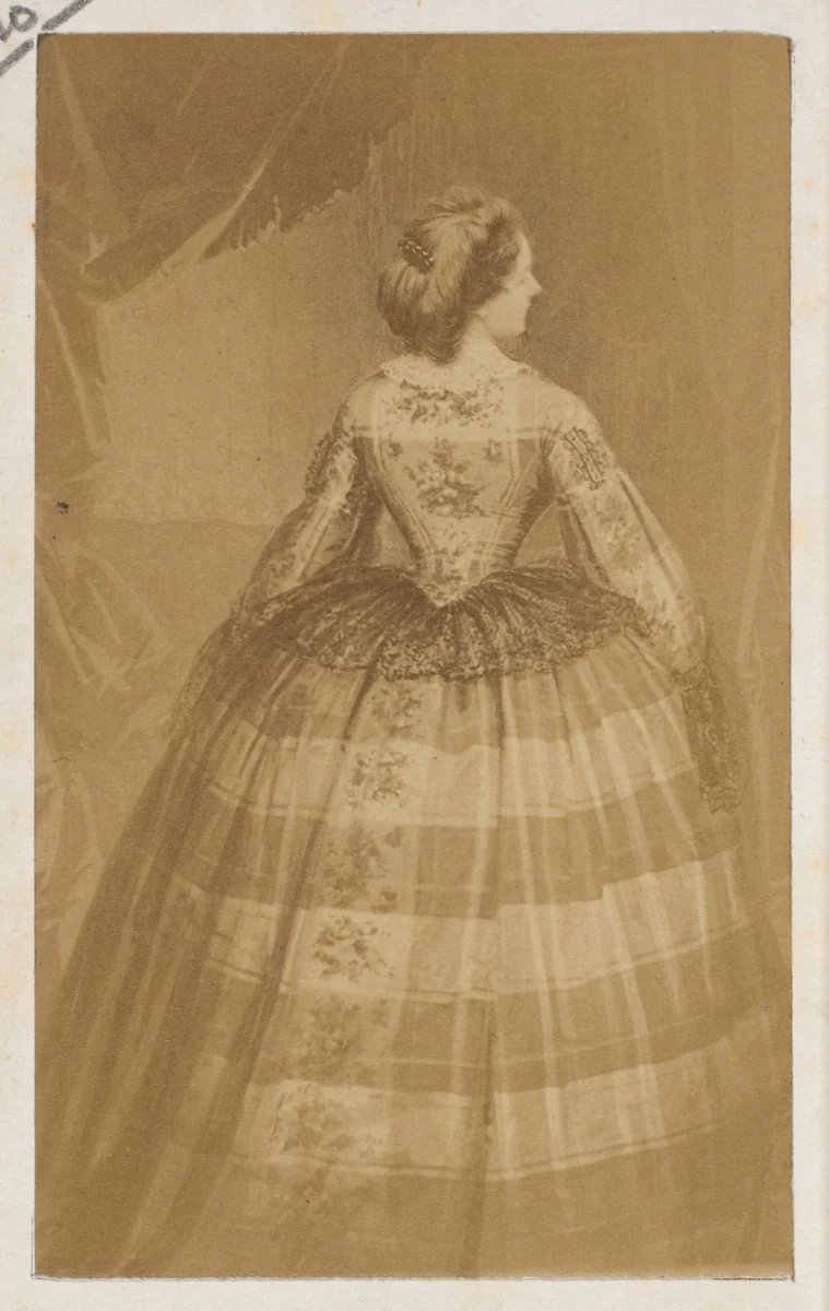 La taille by André Adolphe-Eugène Disdéri, photograph, 1860-1869
