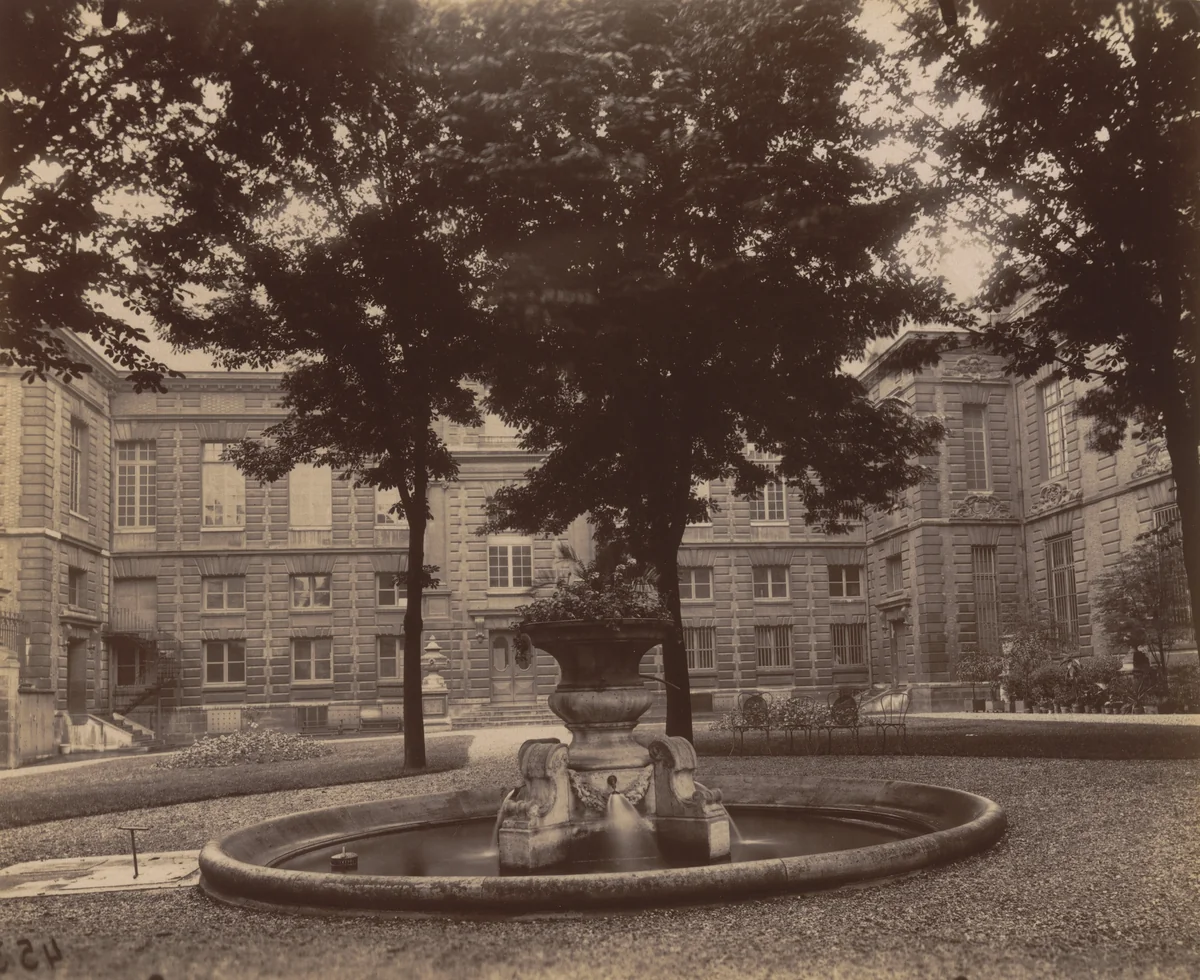 Bibliothèque nationale by Eugène Atget, photograph, 1902