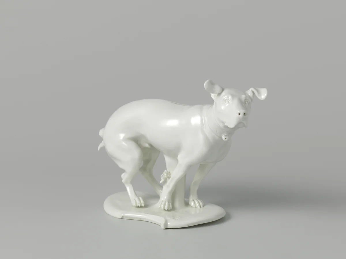 Dog by Porzellanmanufaktur Nymphenburg, other, 1760