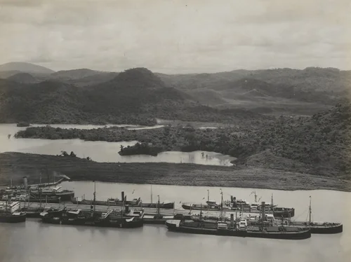 Pedro Miguel Locks. General View of North Approach Wall. Vessels delayed on account of slides in cut at Culebra by Unidentified Photographer, photograph, 1910