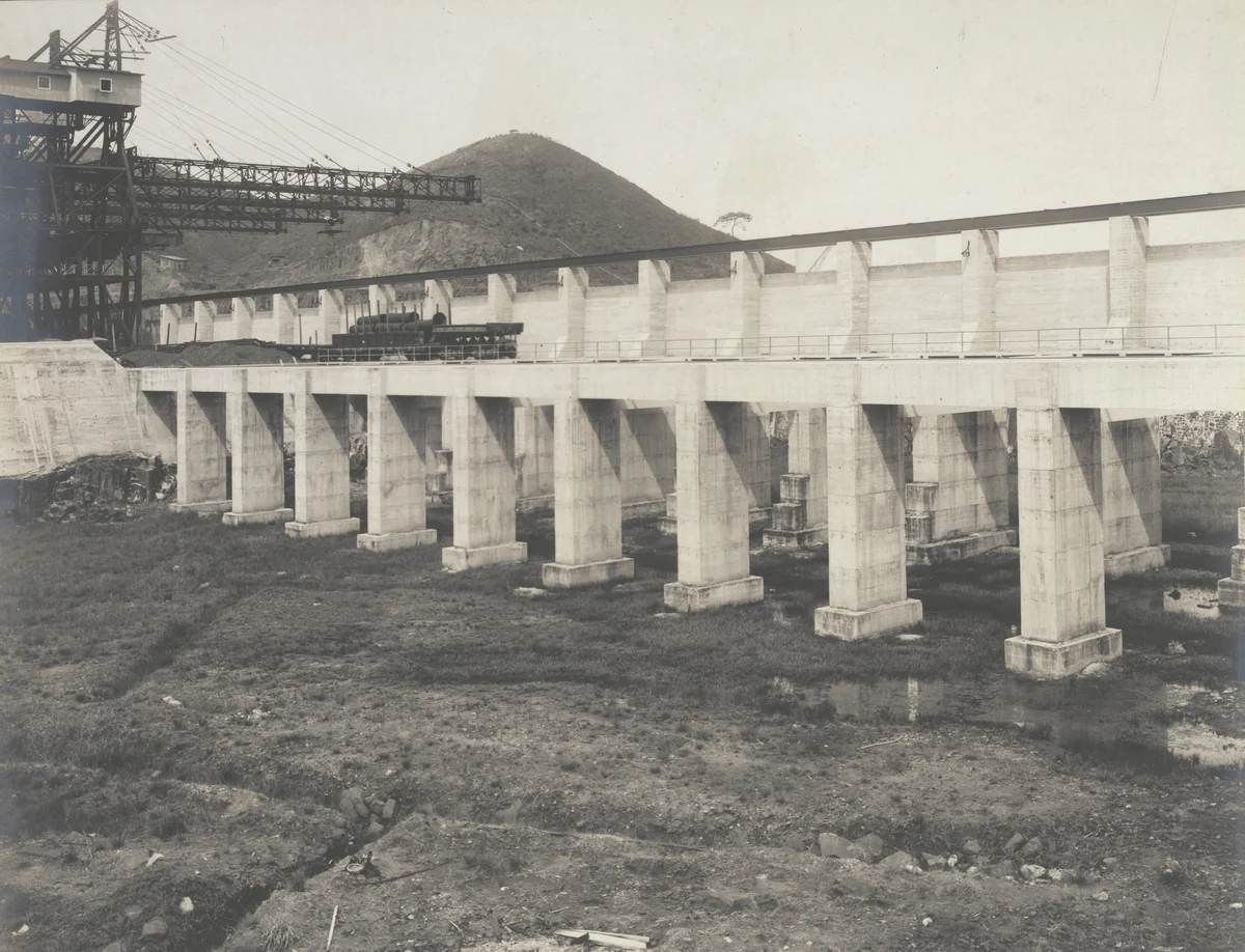 Balboa Terminals. Coaling Station showing supports for crane runaways by Unidentified Photographer, photograph, 1916