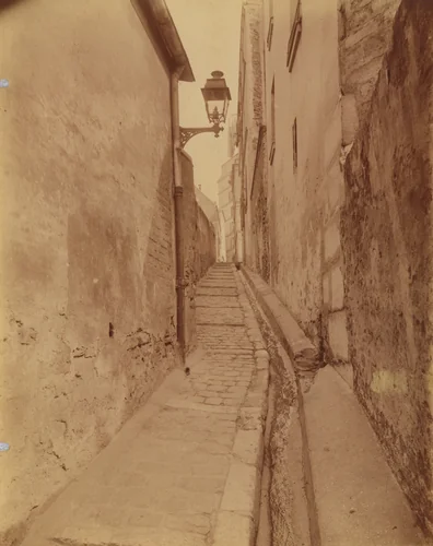 Passage Vandrezanne, Butte-aux-Cailles by Eugène Atget, photograph, 1900