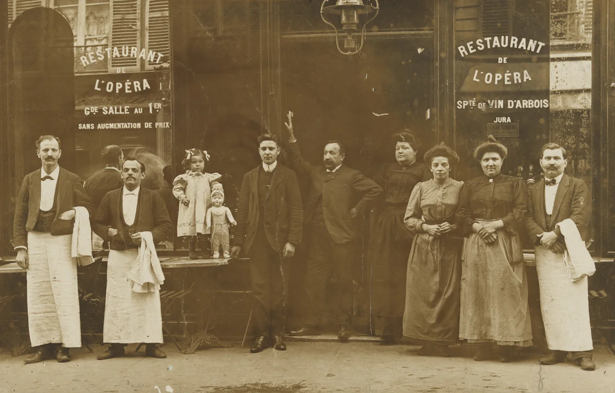 Restaurant de l’Opéra, 7, rue de la Michodière, Paris by Unidentified Photographer, photograph, 1908