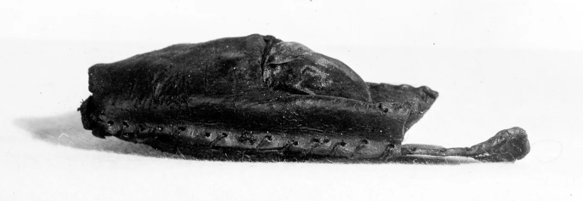 Toe of a Shoe by England, textile, 1501-1600