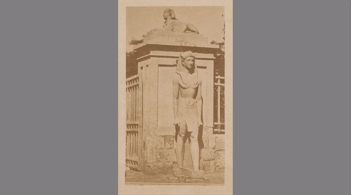 Egyptische sculptuur by anonymous, photograph, 1870-1890