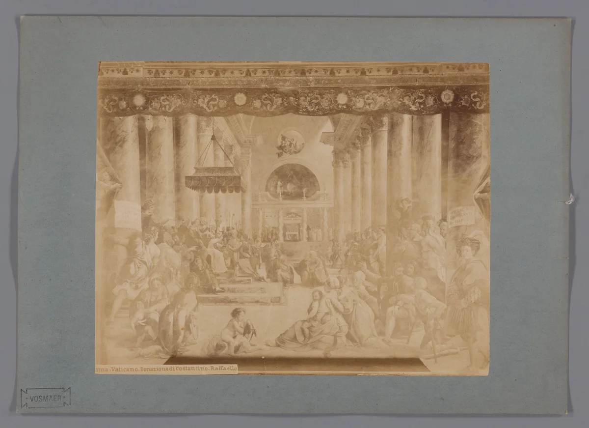 Fotoreproductie van het fresco De gift van Rome door Rafaël in de Sala di Costantino, Vaticaanstad by anonymous, photograph, 1851-1900