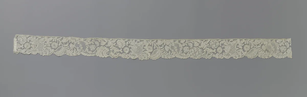 Strook naaldkant met rozen en pioenrozen by anonymous, other, 1725-1749