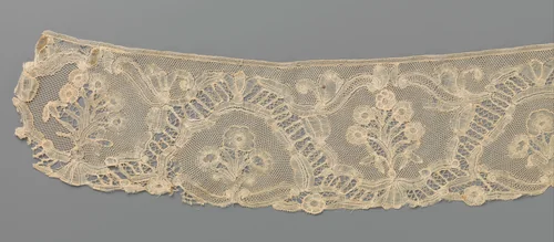 Strook kloskant met boeket in cartouche by anonymous, other, 1700-1749