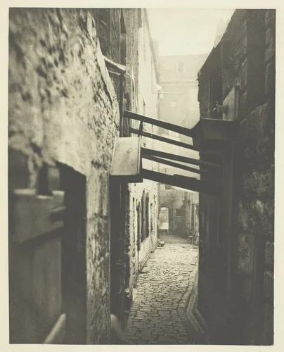 Close No. 83 High Street by Thomas Annan, photograph, 1868
