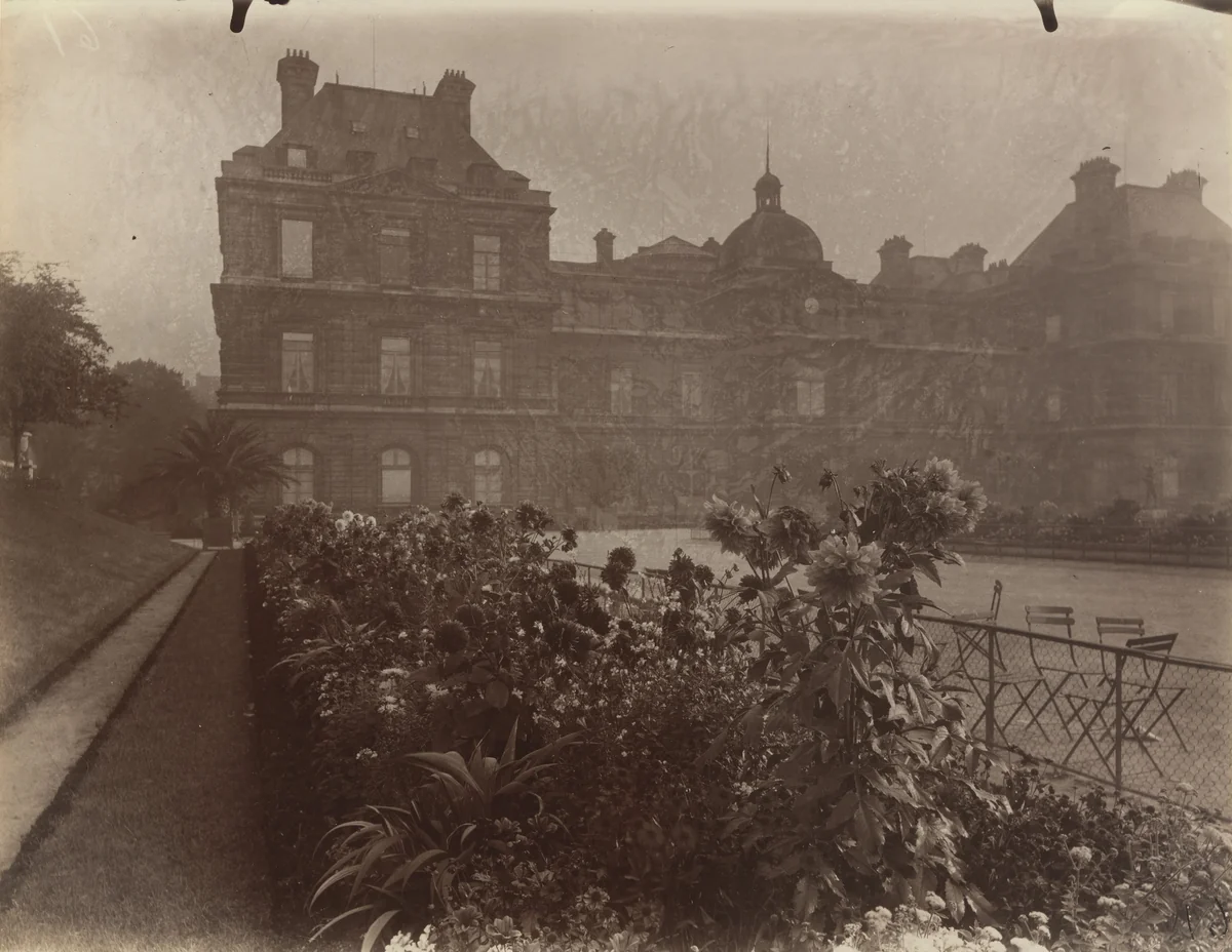 Luxembourg by Eugène Atget, photograph, 1925