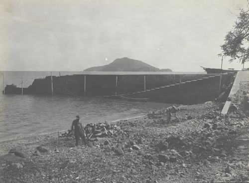 Hotel Aspinwall, Taboga Island. Boat landing at low tide by Unidentified Photographer, photograph, 1916