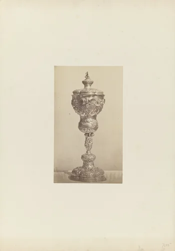 Beker van Zwartsluis, in de collectie van Koninklijk Oudheidkundig Genootschap, 1877 by Pieter Oosterhuis, photograph, 1864-1867