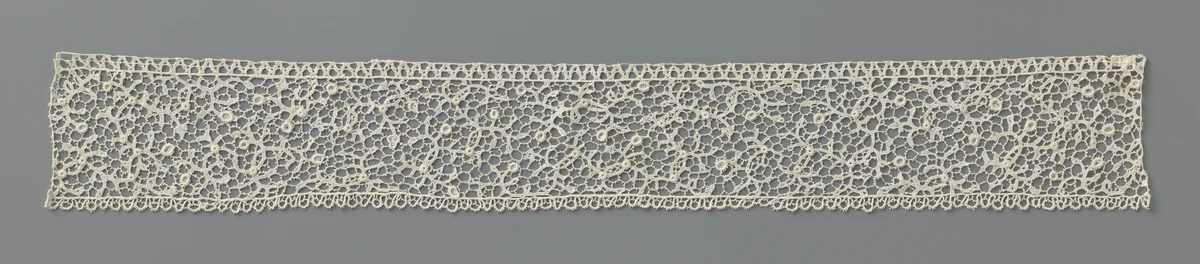 Strook naaldkant met ijle spiraalranken by anonymous, other, 1690-1699