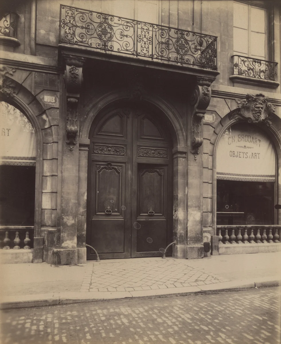 Balcon. 173 Boulevard Saint-Germain by Eugène Atget, photograph, 1913